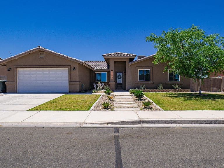 4158 S Sunflower Dr photo 3
