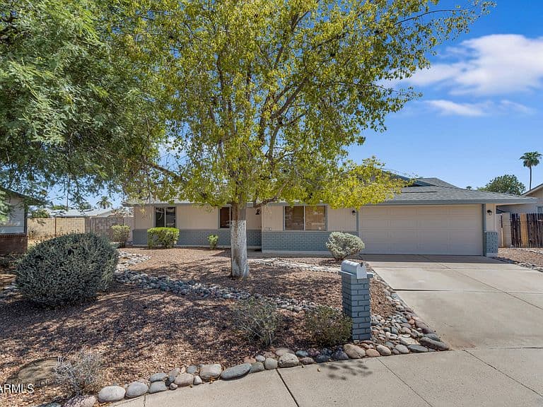 1124 W NOPAL Place photo 2