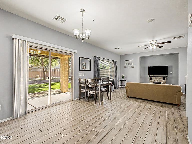 1393 E JOSEPH Way photo 4