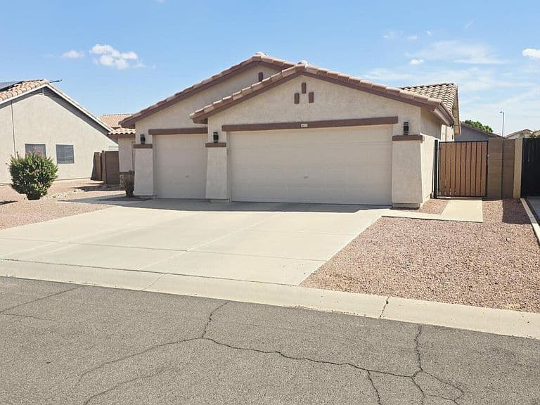 16173 N 158TH Avenue photo 3
