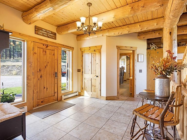 1201 Shaw Ln photo 5