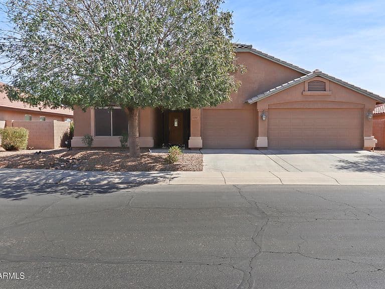 21863 N REIS Drive photo 2