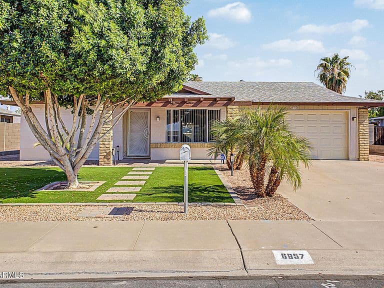 6957 W SAN JUAN Avenue photo 1