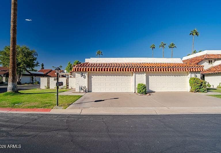 5752 N SCOTTSDALE Road photo 4