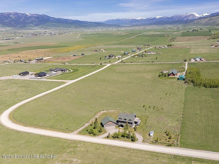 321 Western Sky Dr photo 2
