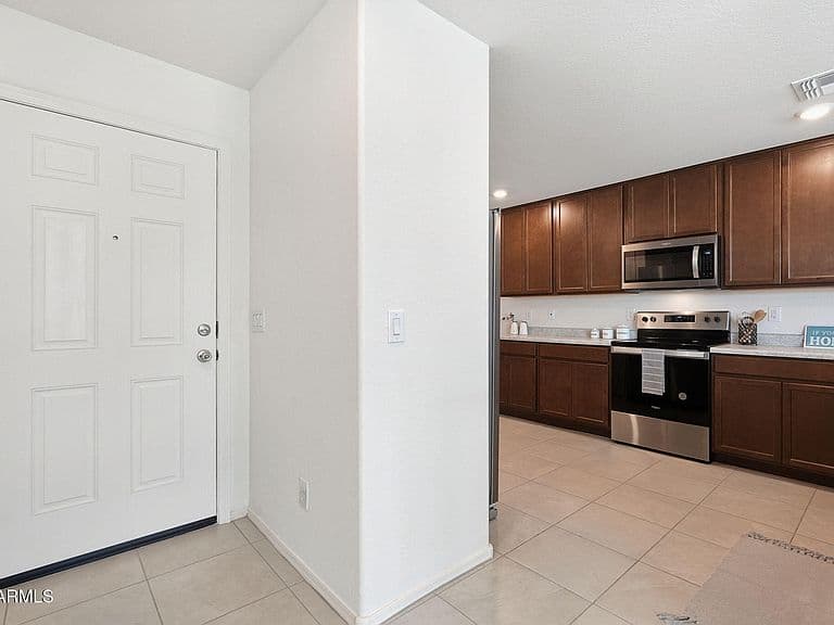 1706 W PIMA Circle photo 4