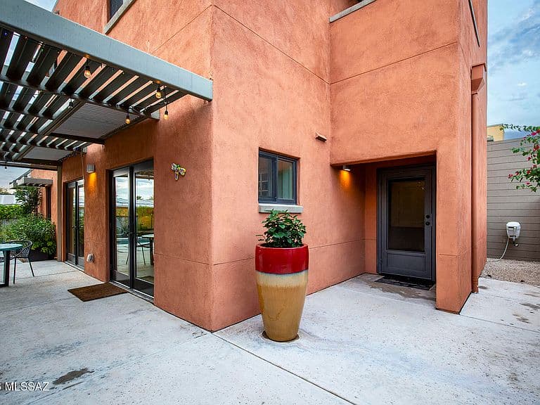 626 S Mordasini Pl photo 3
