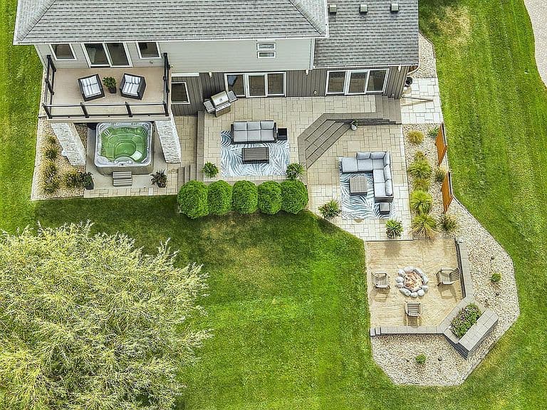 4345 Beach Ln S photo 2