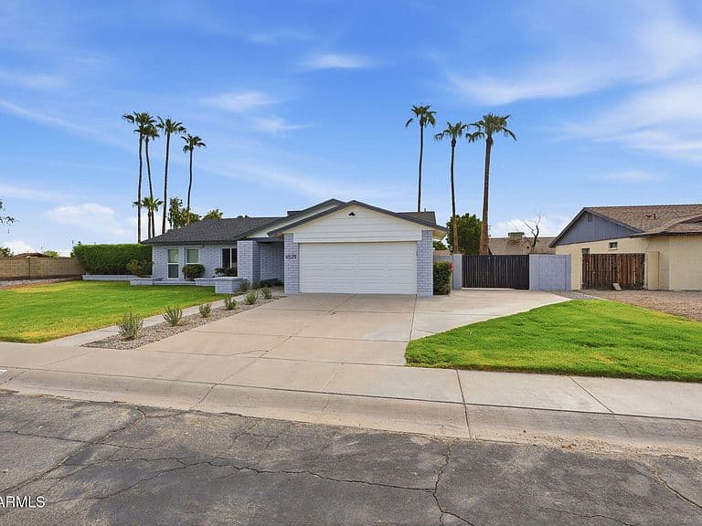6529 S MARILYN ANN Drive photo 3