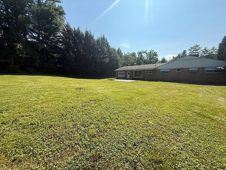 62 Ridge Avenue photo 5