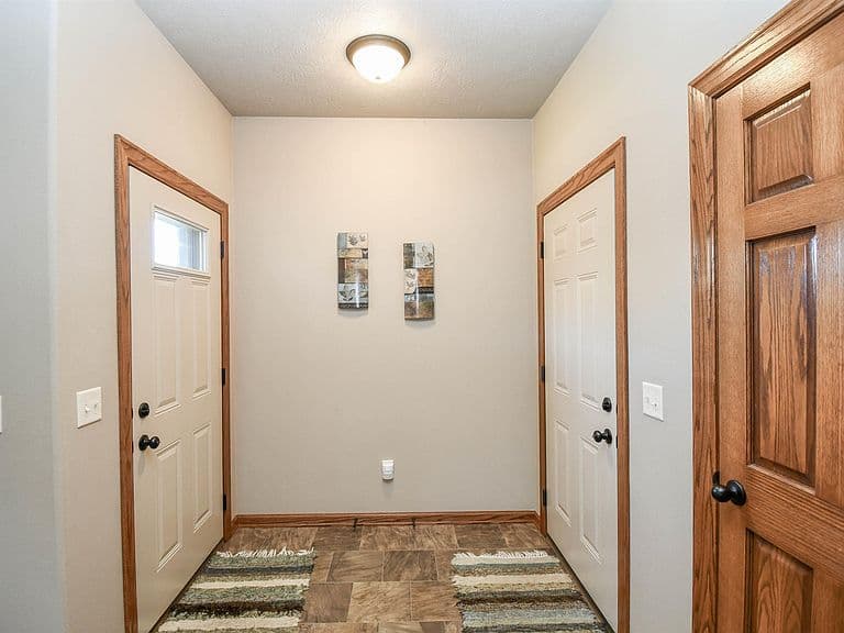4331 W Shipton St photo 2