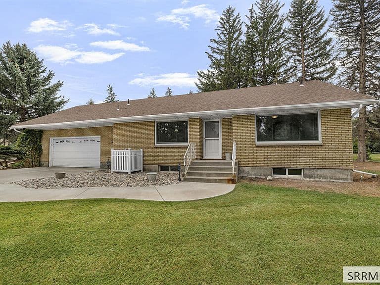 1881 W 49 S photo 4