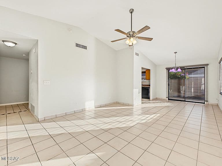 2983 W Country Ranch Dr photo 3