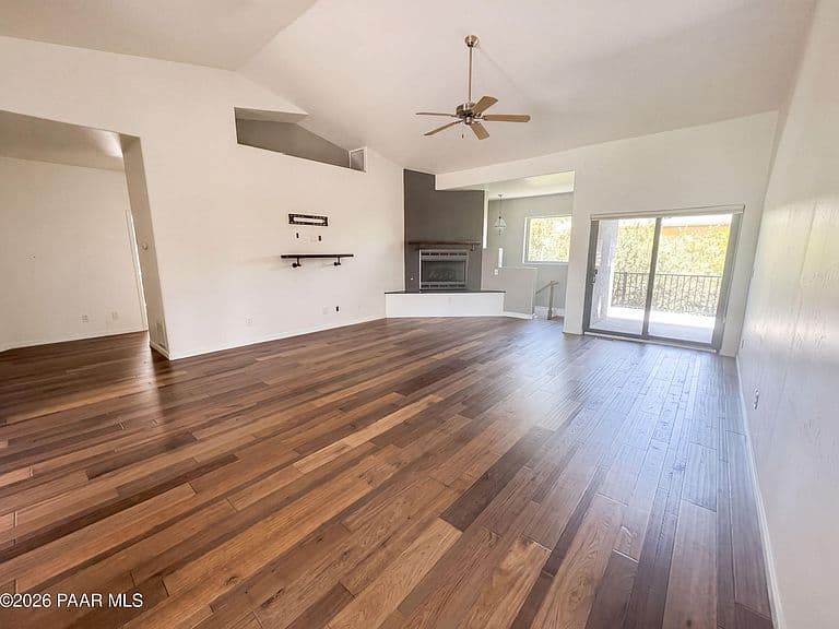 1349 Sierry Peaks Dr photo 3