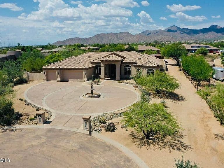 12198 E DOUBLETREE RANCH Road photo 1