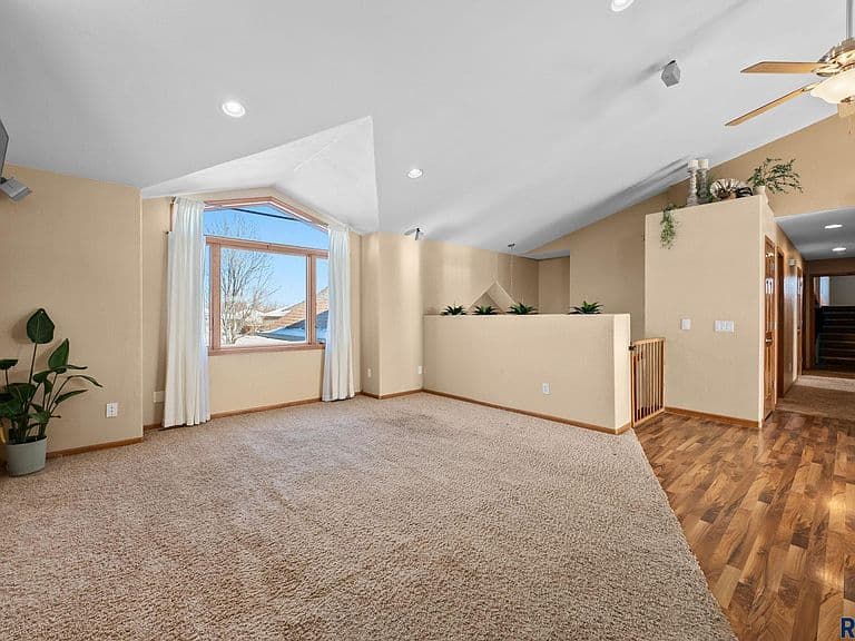7624 S Courtyard Cir photo 5