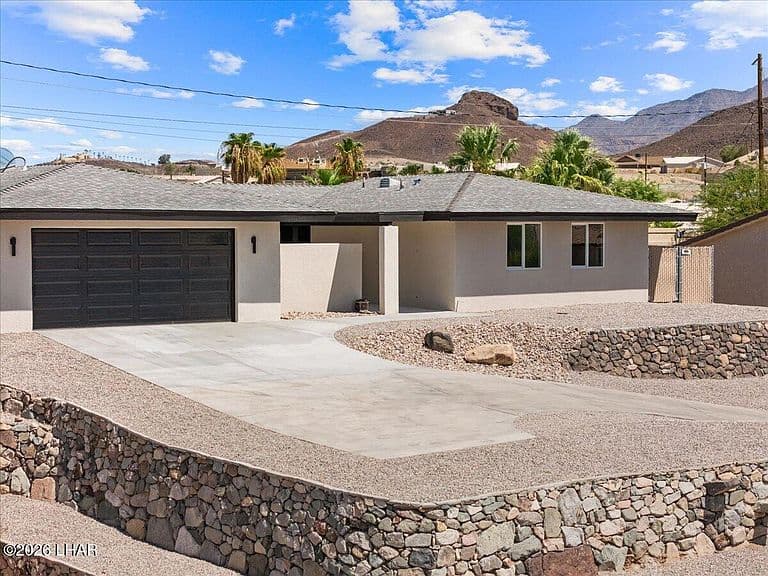 3941 Albacore Dr photo 1
