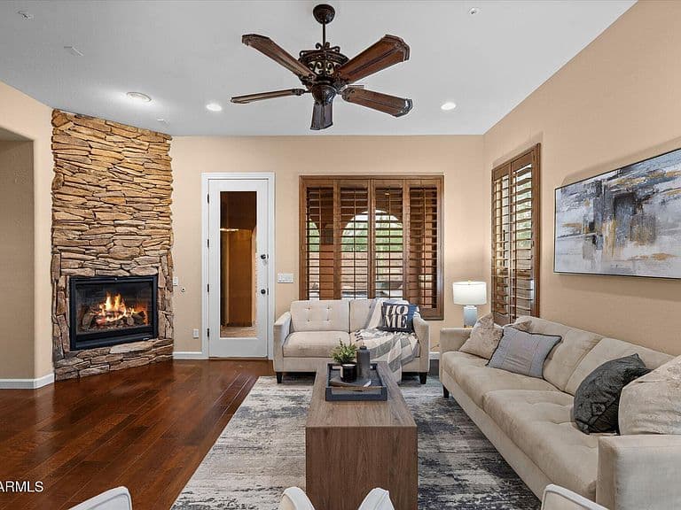 12129 W DESERT MIRAGE Drive photo 4
