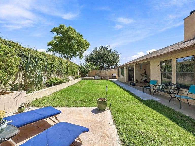 5728 E ENROSE Street photo 3