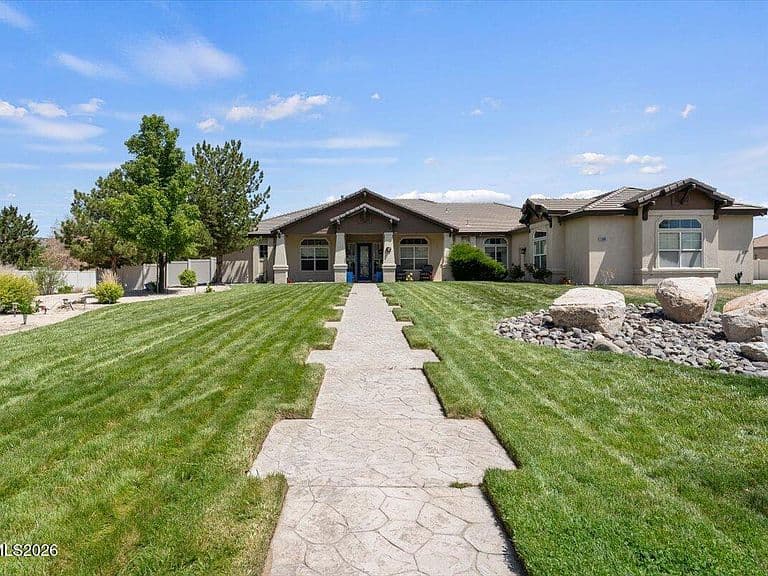 11660 Eagle Peak Dr photo 3