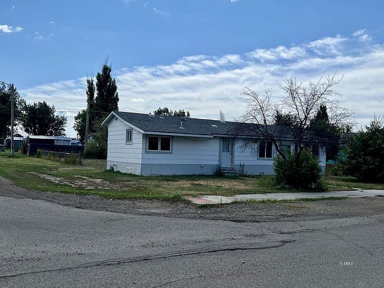 1318 N Merriam Ave photo 1