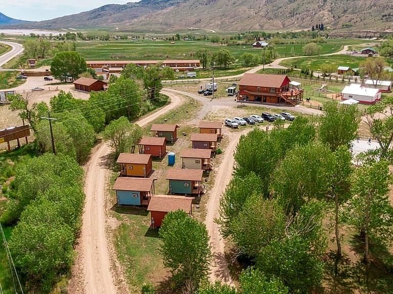 1 Streamside Dr photo 4