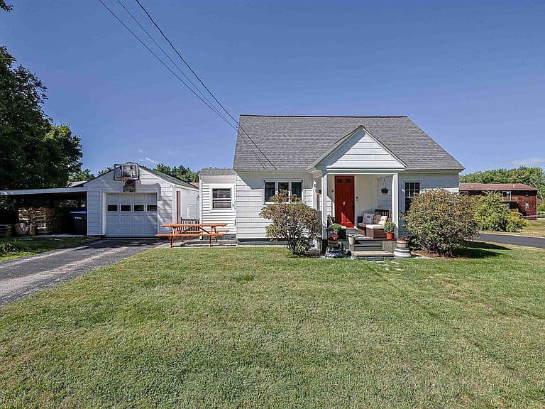 48 Lilac Street photo 2