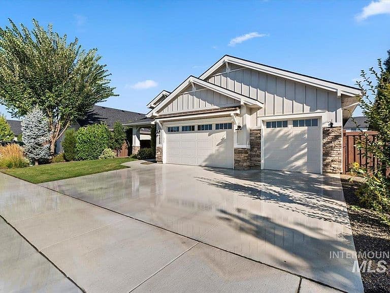 4450 W Lost Rapids Dr photo 3