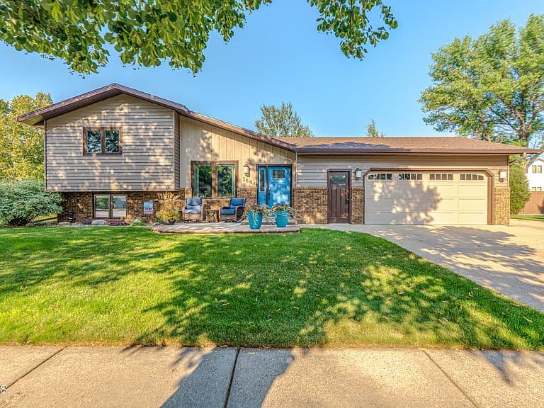 3504 Overlook Dr photo 1