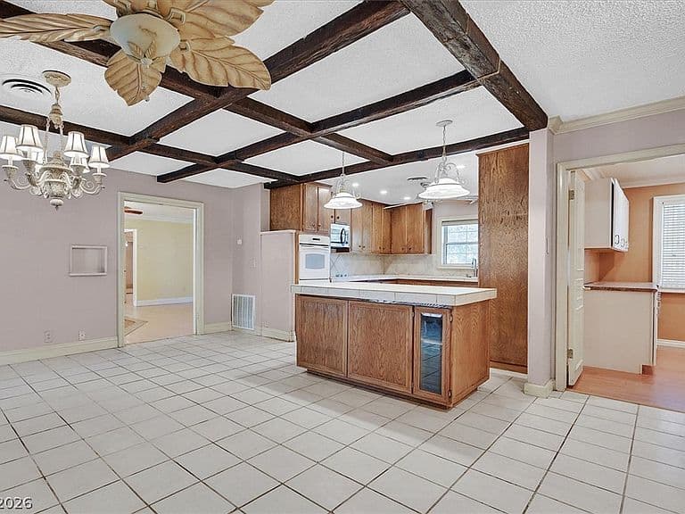 3618 Fieldcrest Rd photo 4
