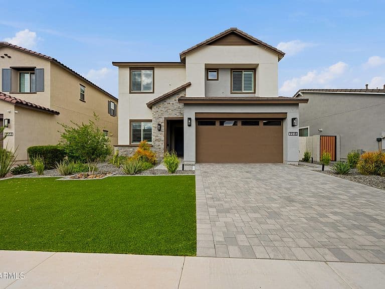 1518 E TONTO Drive photo 3