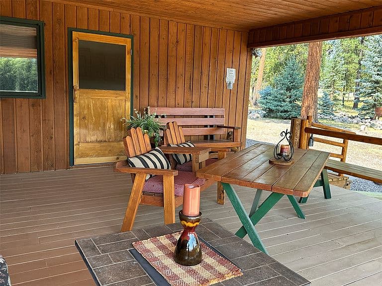 975 Whitetail Dr photo 5