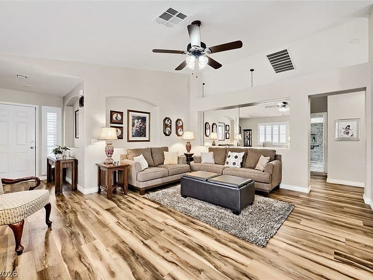 8924 Spinning Wheel Ave photo 5