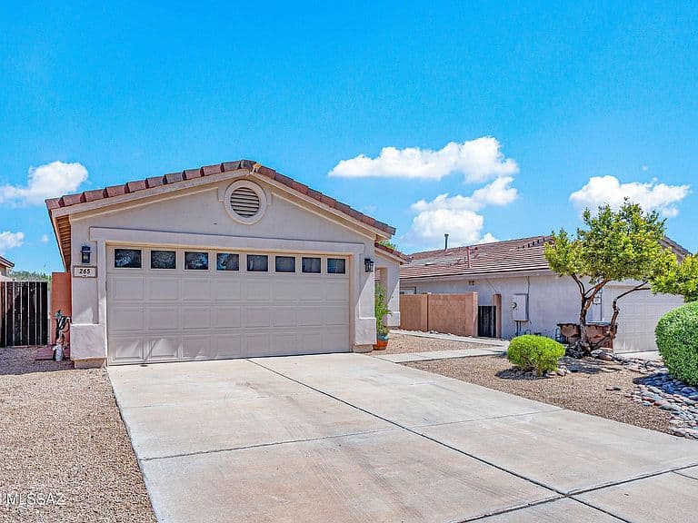 265 E Monterey Cypress St photo 3