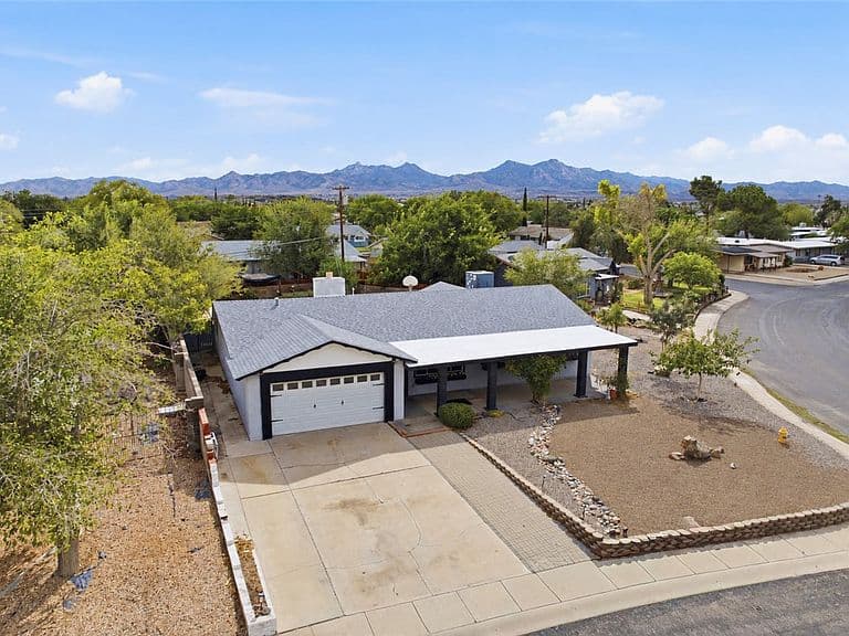 2908 Van Marter Court photo 5