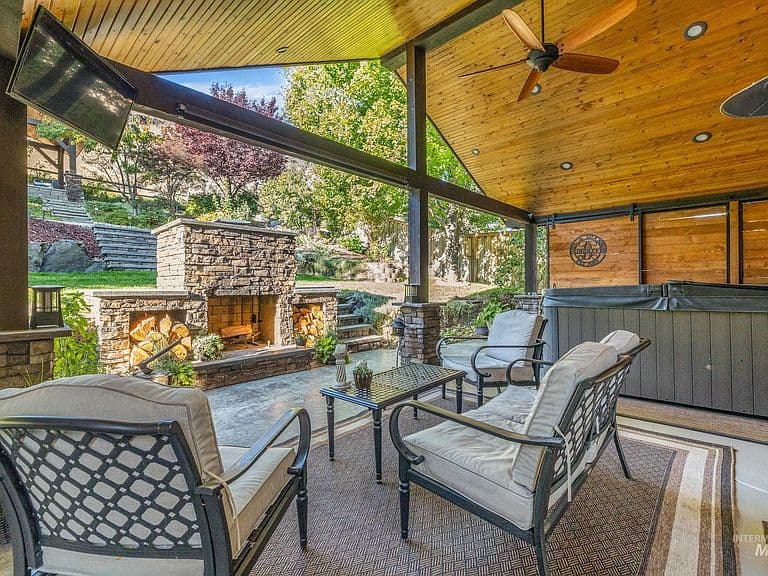 4049 E Trekker Rim Dr photo 2