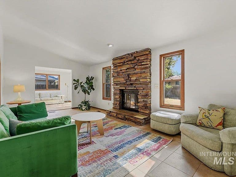 1820 N Kristen Way photo 2