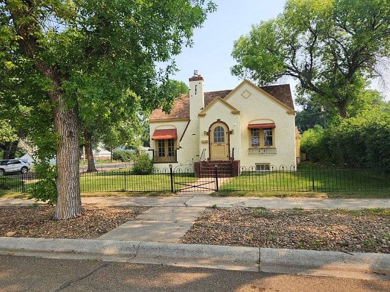440 2nd Ave N photo 3