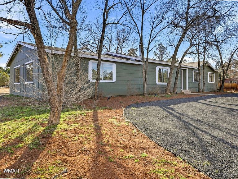 7124 Simons Way photo 1