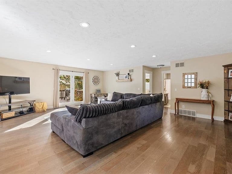 3205 Flamingo Way photo 4