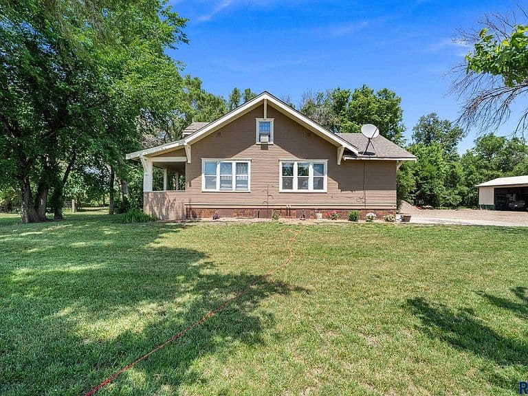 28286 Bartlett Ave photo 3
