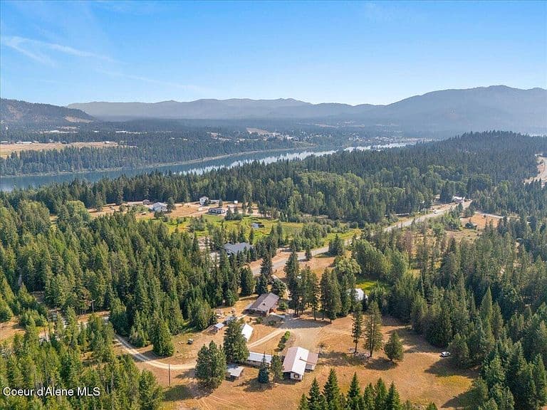 1840 Old Priest River Rd photo 5