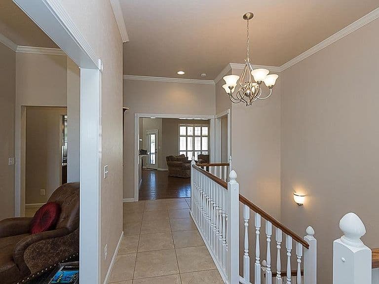 7 Beverly Hills Dr photo 3