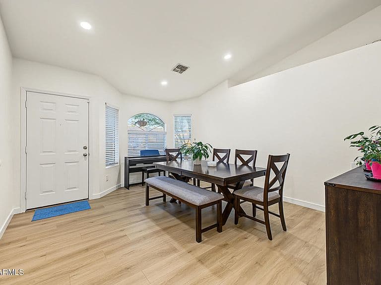 13335 E CHICAGO Street photo 3
