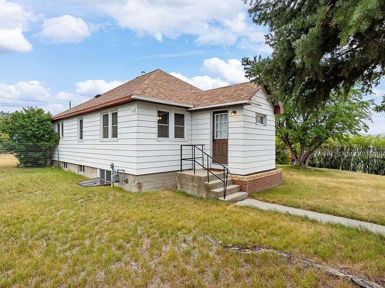 2335 Cannon St photo 1