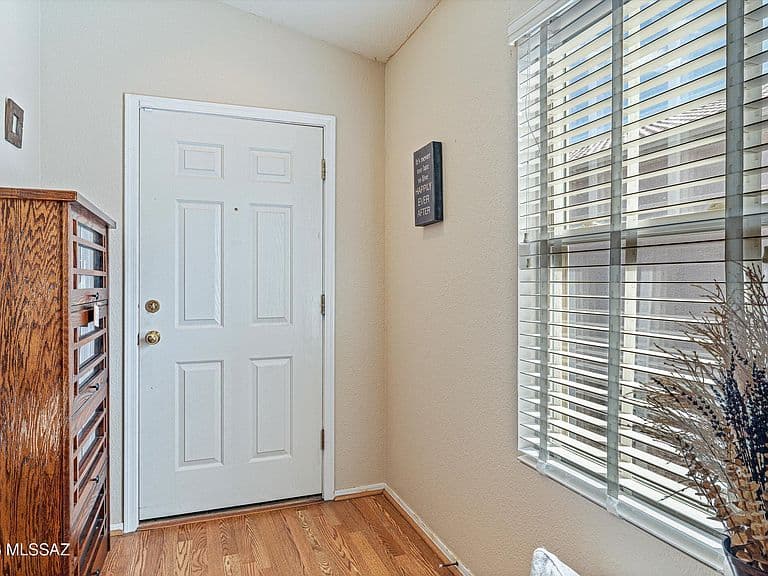 2529 W Cezanne Cir photo 3