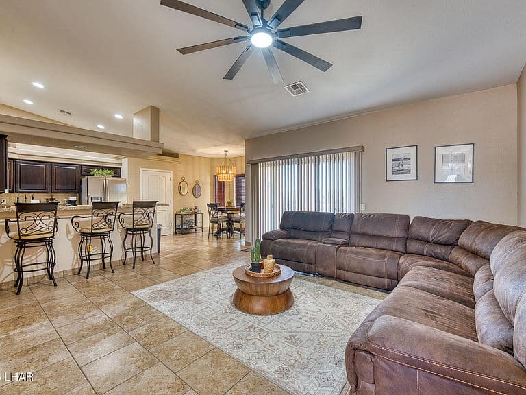 395 Stallion Ln photo 3
