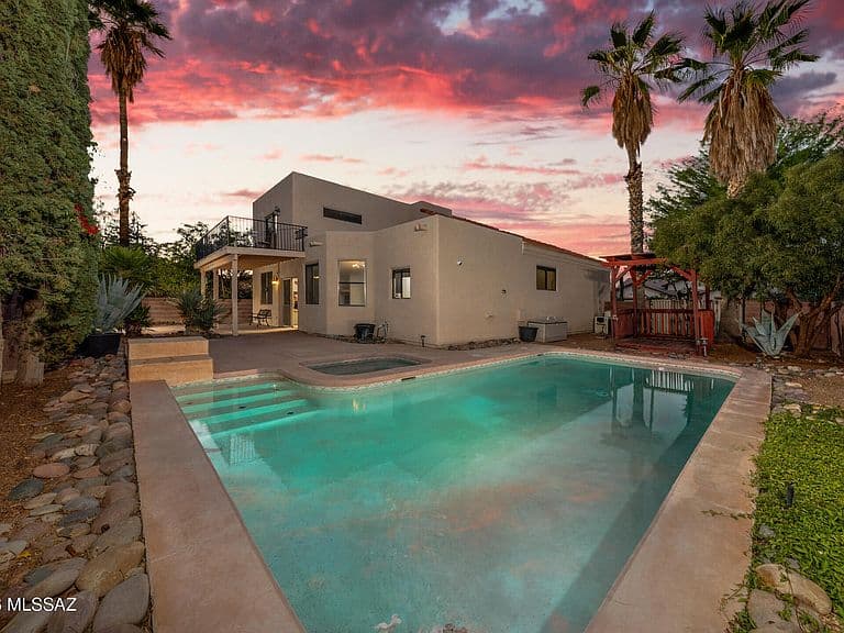 2711 W Camino De La Caterva photo 1