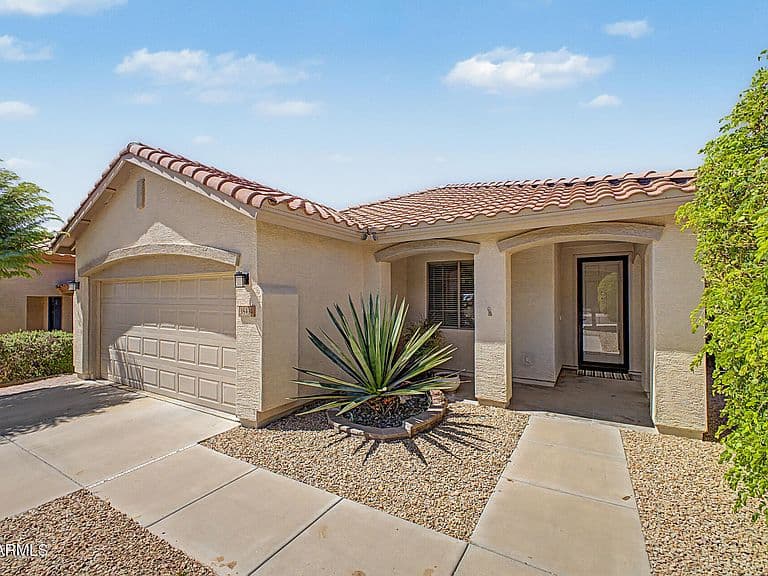 38414 N PAGODA Lane photo 5