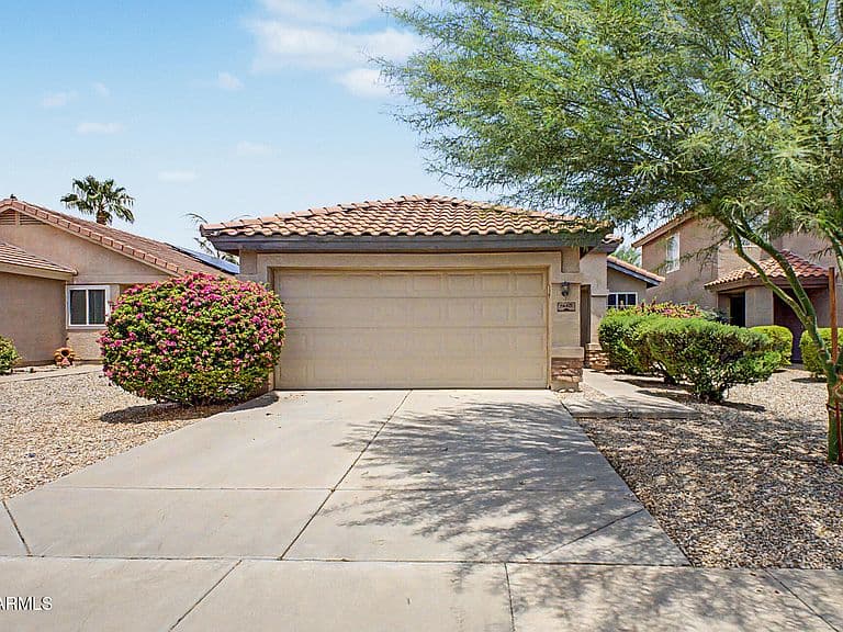 1448 E SAGUARO Trail photo 2